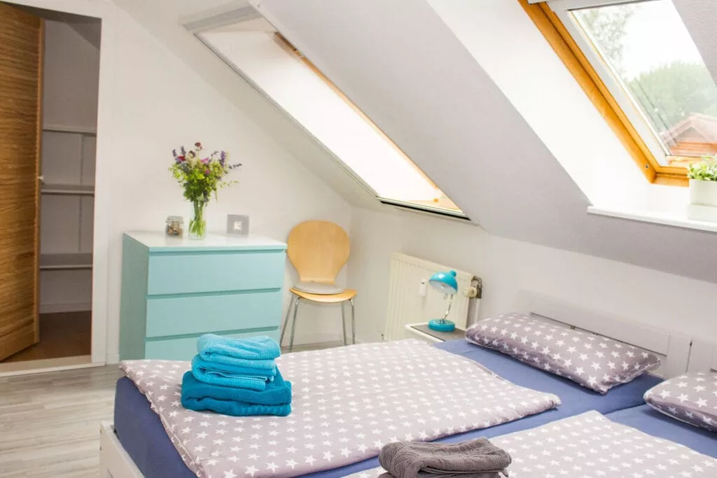 186331-Bedroom