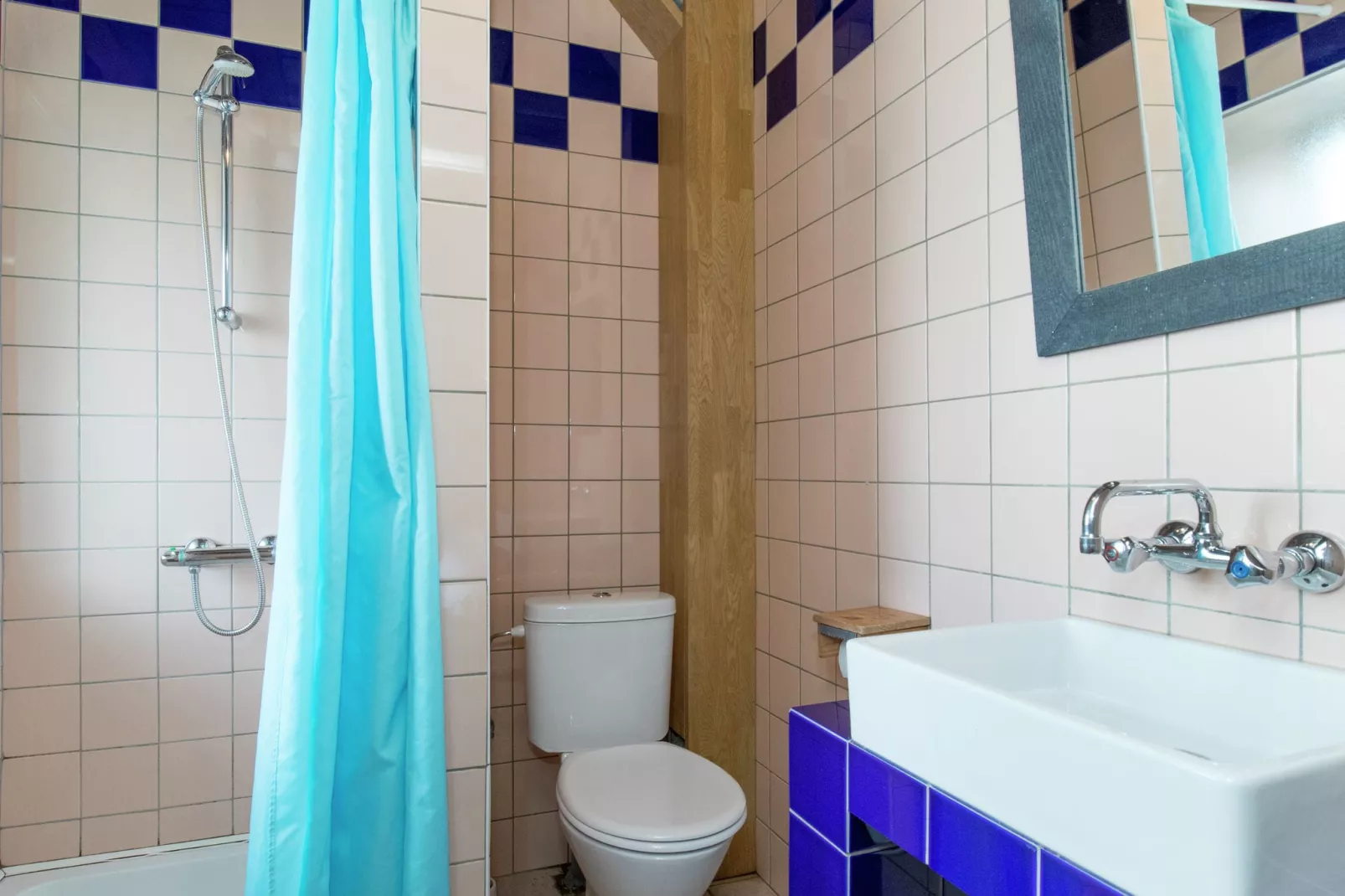 La Petite Provence-Bathroom