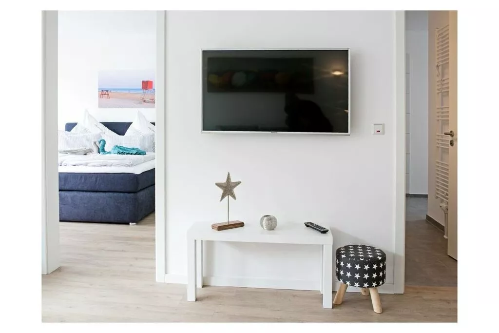 300329-Living room