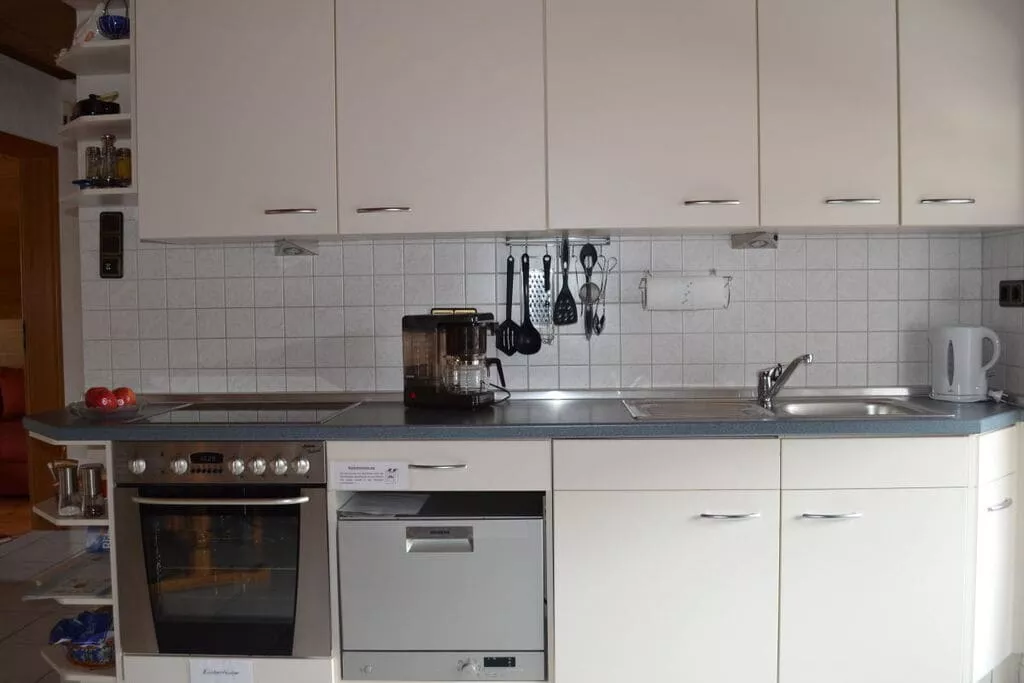 255403-Kitchen
