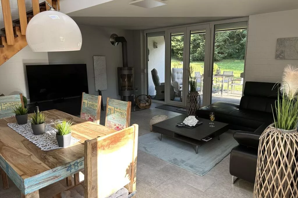 475205-Living room