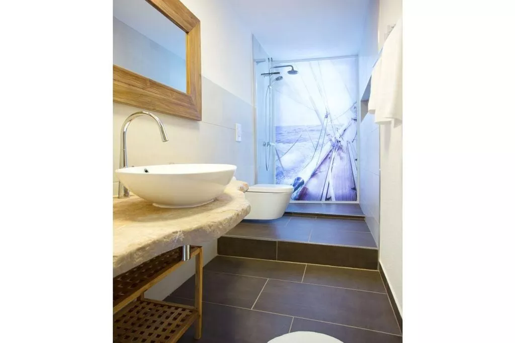 165093-Bathroom