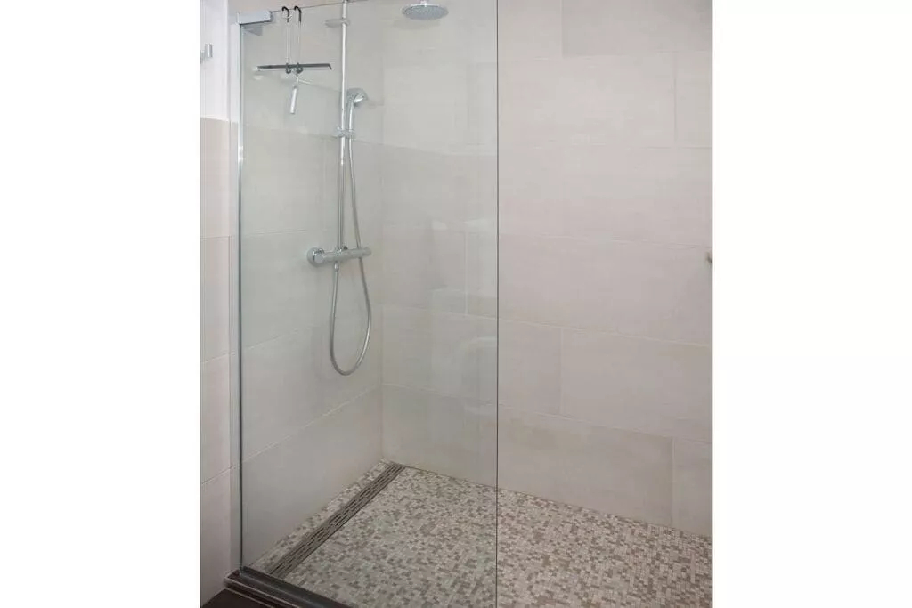 165093-Bathroom