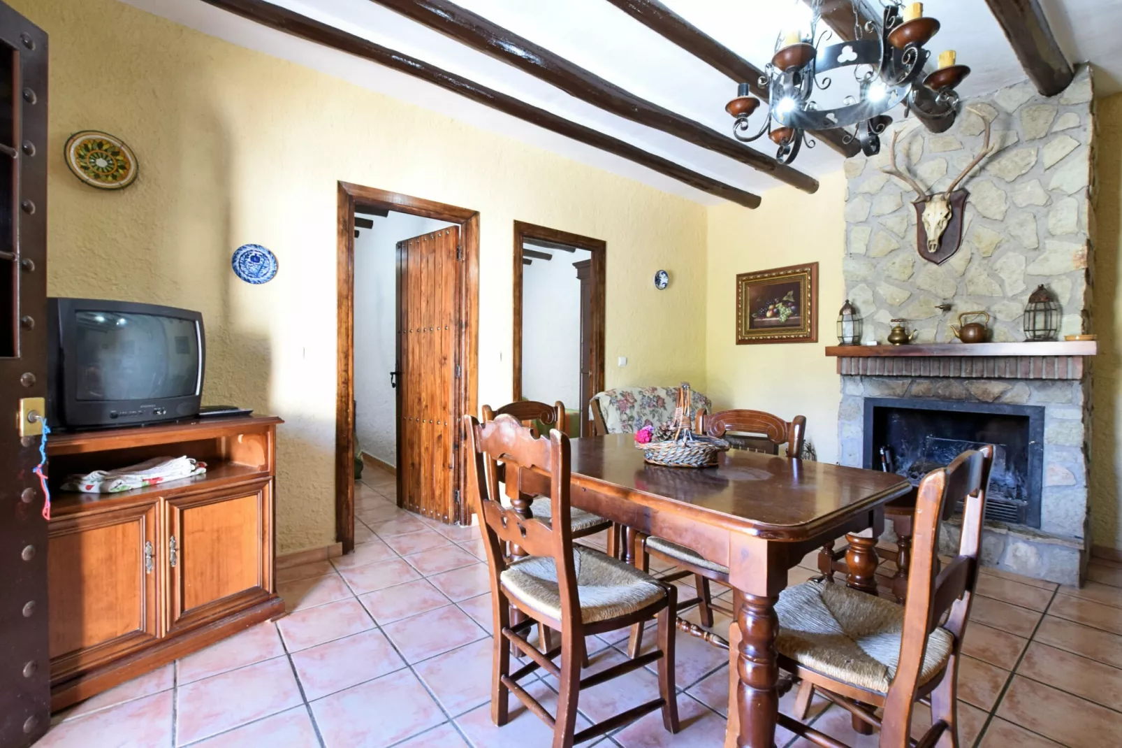Cortijo Los Alazores-Dining room