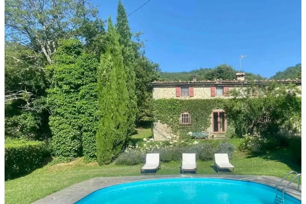 485663-Piscine