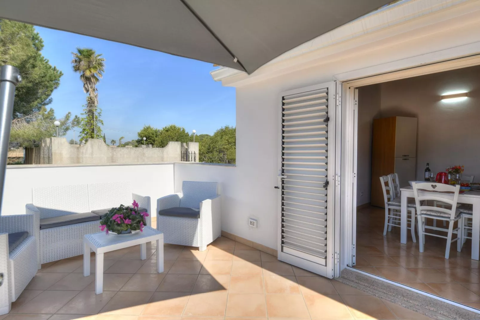 Apt MareLuna Apartment in Villa mit Pool Siracusa-Terrace balcony