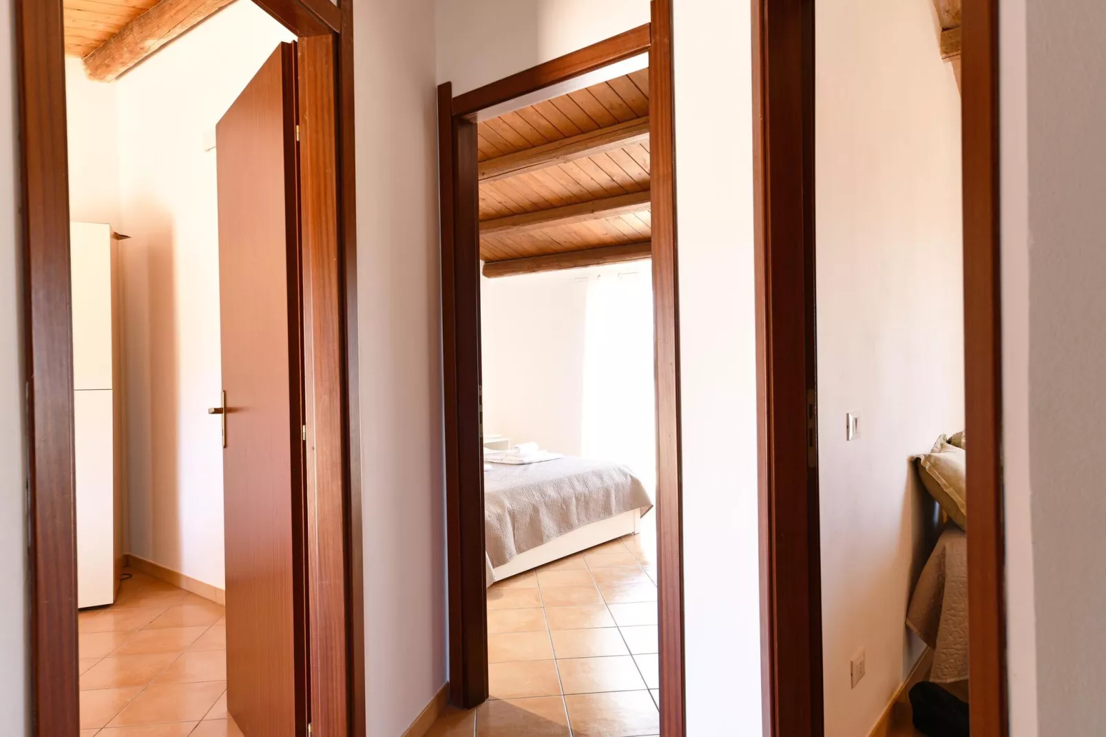 Apt MareLuna Apartment in Villa mit Pool Siracusa-Indoor