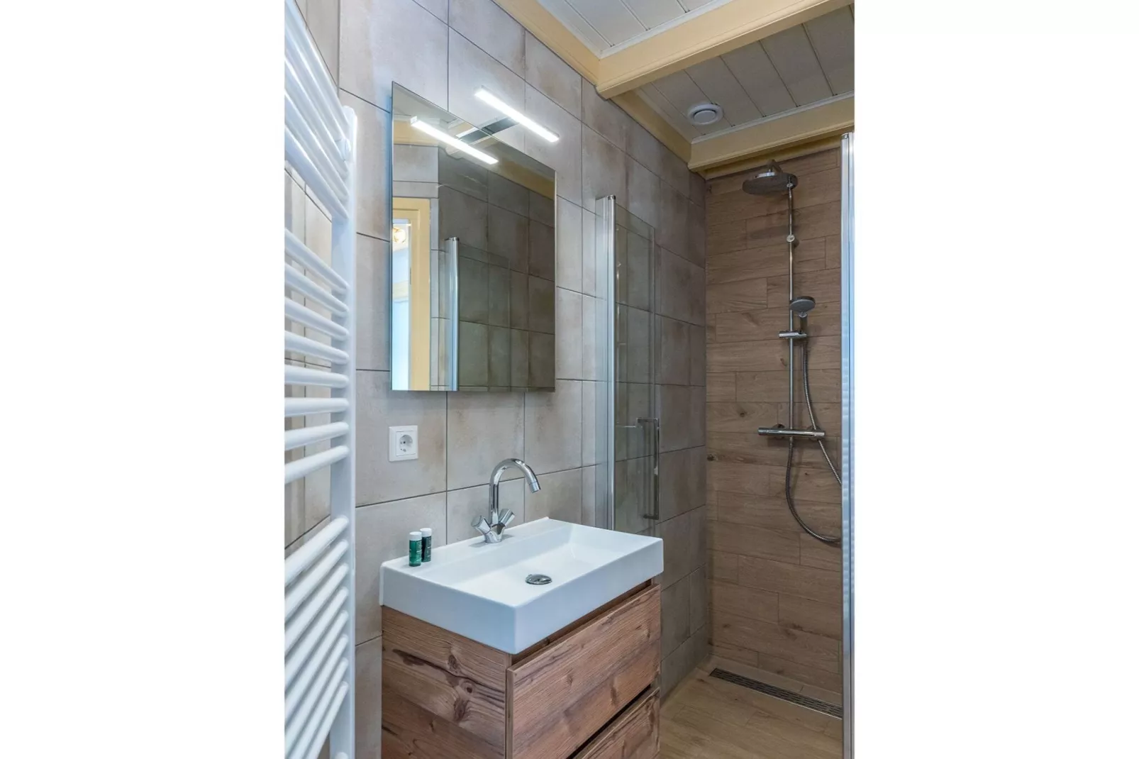 Florijn 3-Bathroom