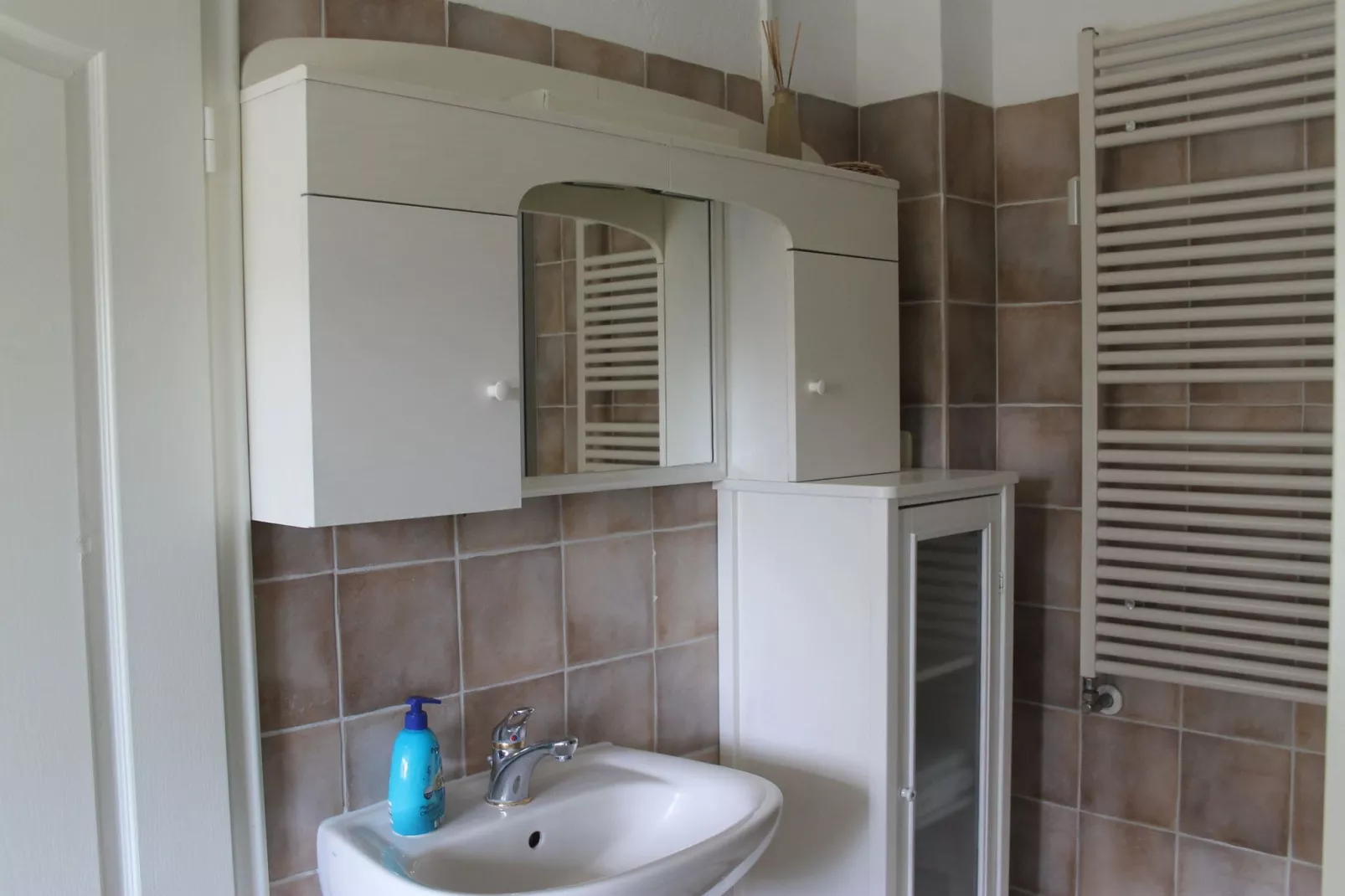 Reetdach 4 Linden-Bathroom