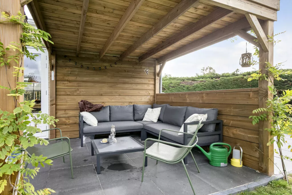 276387-Terrace balcony