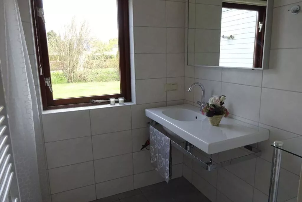 394165-Badezimmer