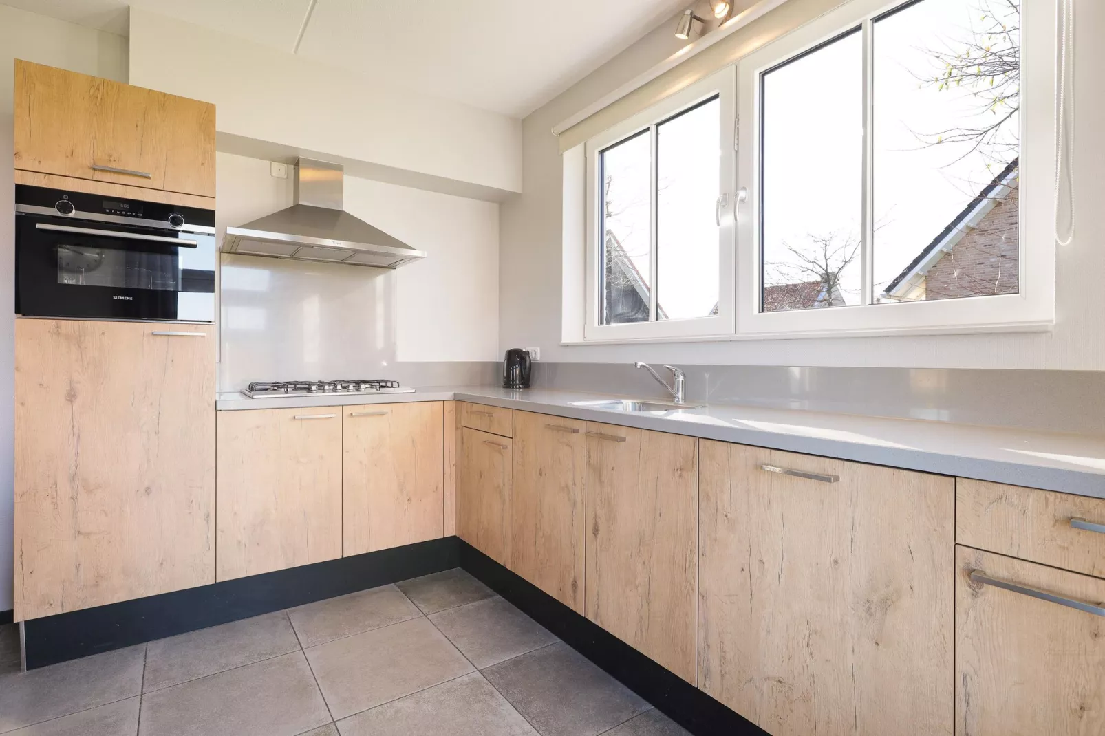 Strand Resort Nieuwvliet-Bad 13-Kitchen
