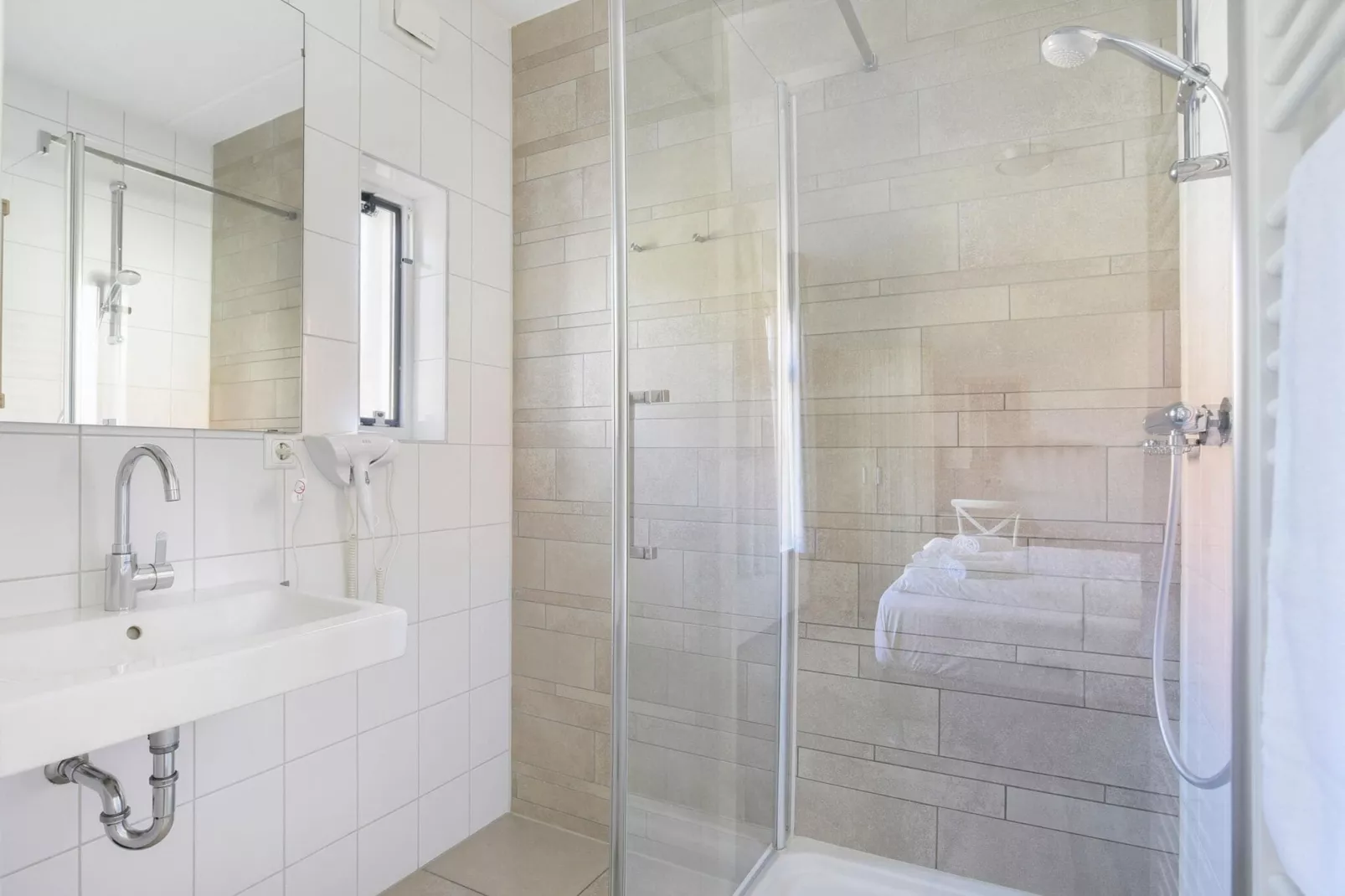 Strand Resort Nieuwvliet-Bad 13-Bathroom