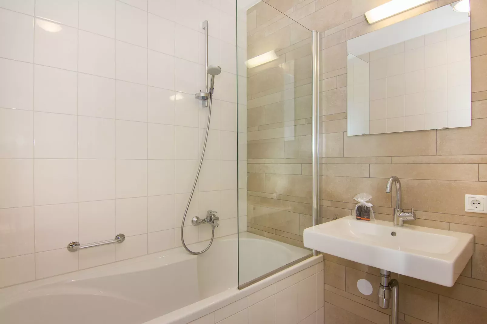 Strand Resort Nieuwvliet-Bad 5-Salle de bain