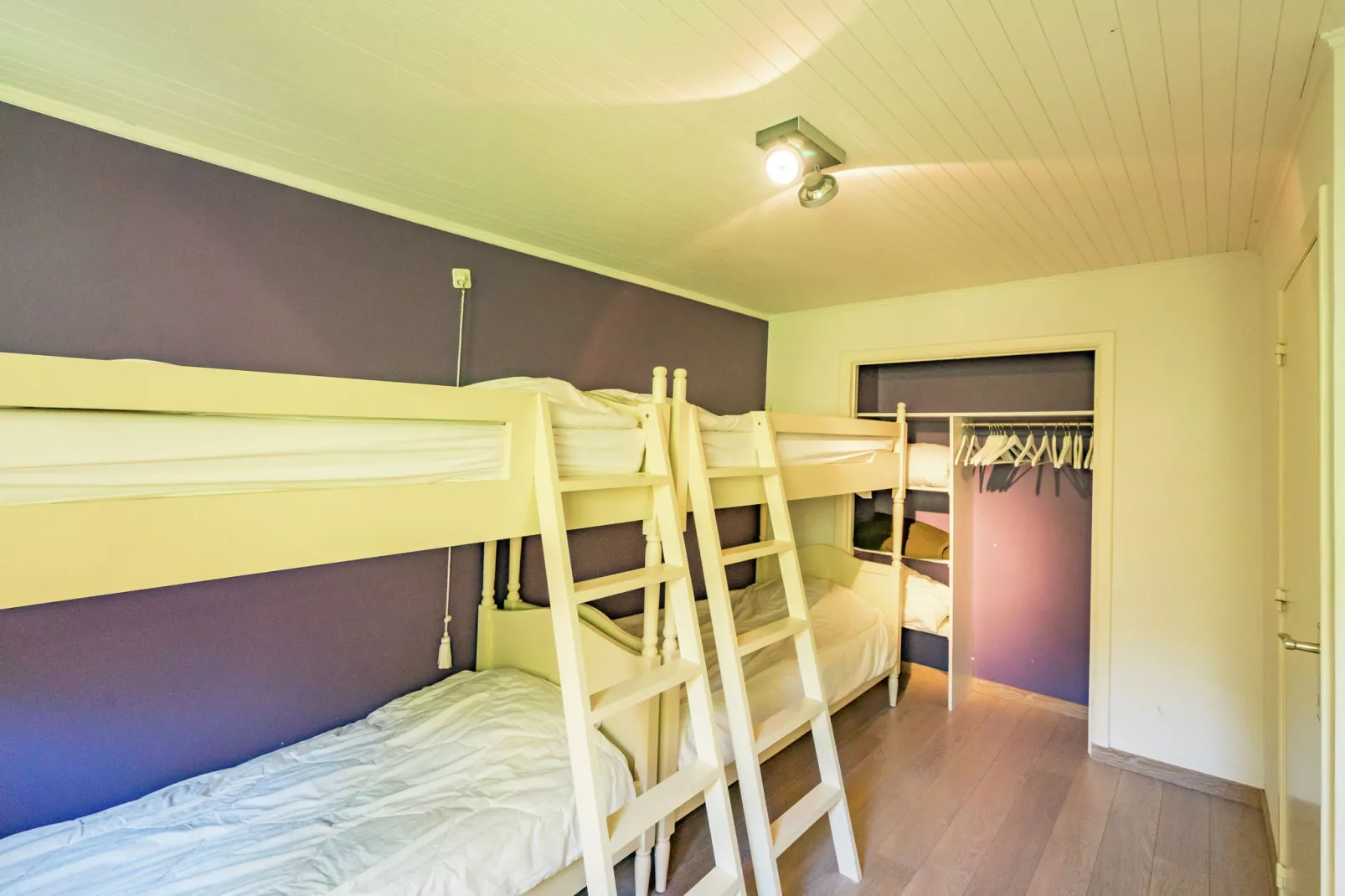 Villa Bos en Zee-Schlafzimmer