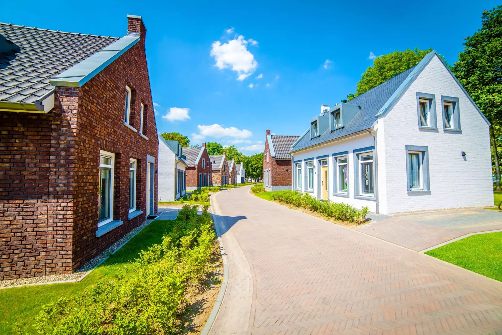 Resort Maastricht 1-Areas summer 1km