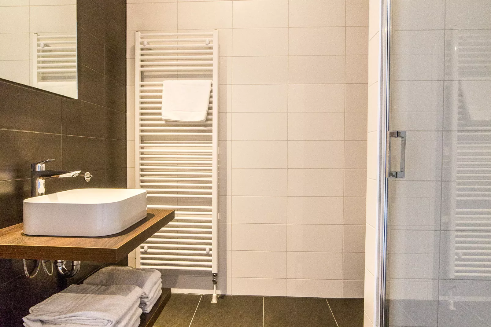Resort Maastricht 10-Bathroom