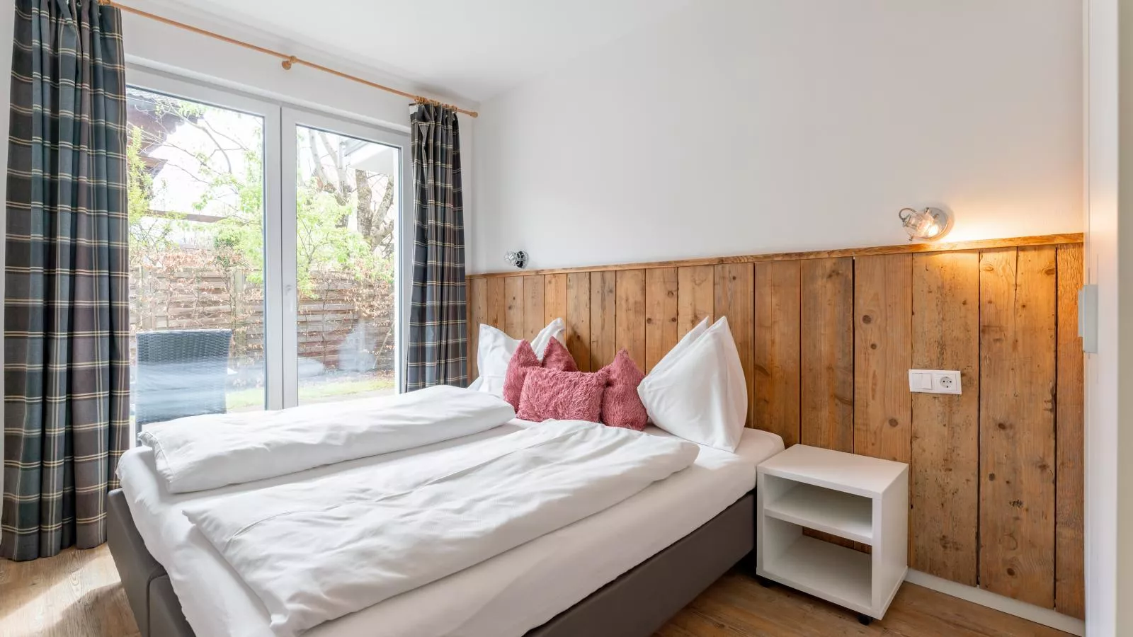 Miranda II-Bedroom