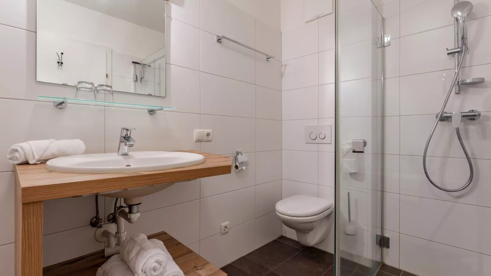 Miranda II-Bathroom