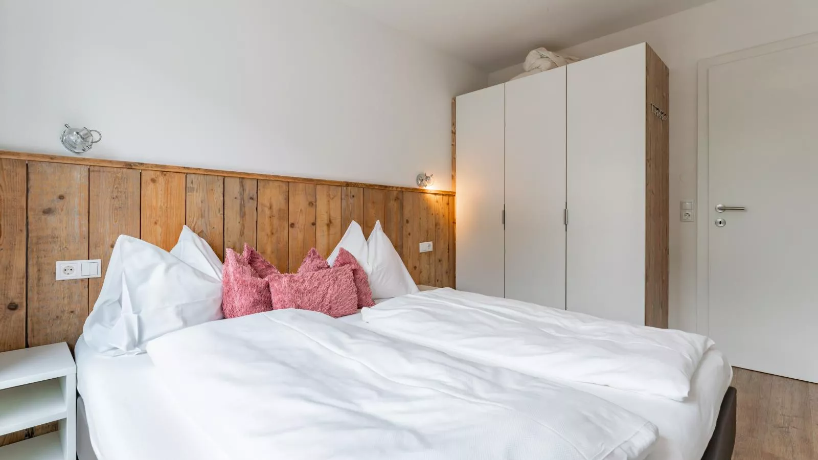 Miranda II-Bedroom