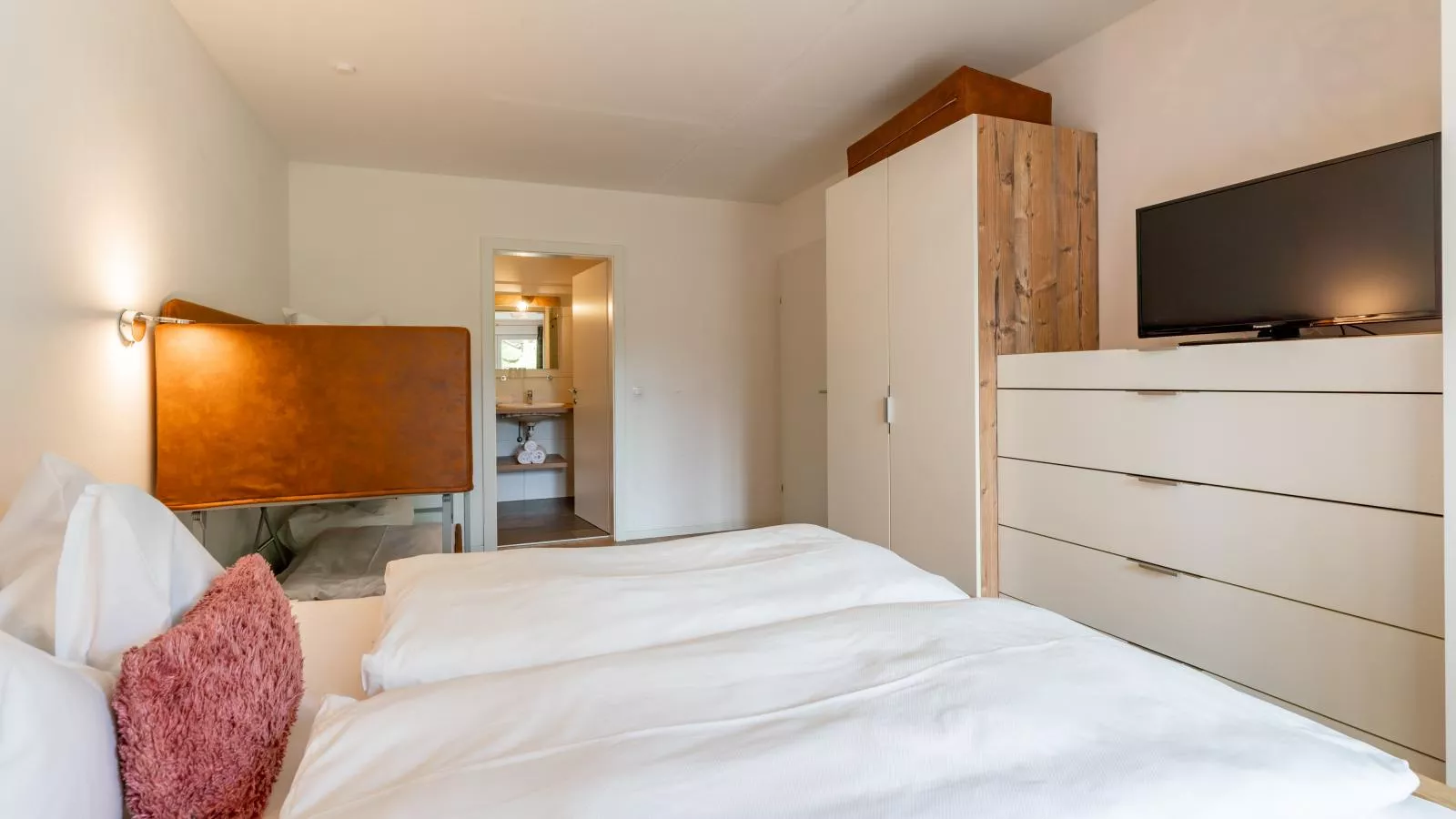 Miranda II-Bedroom