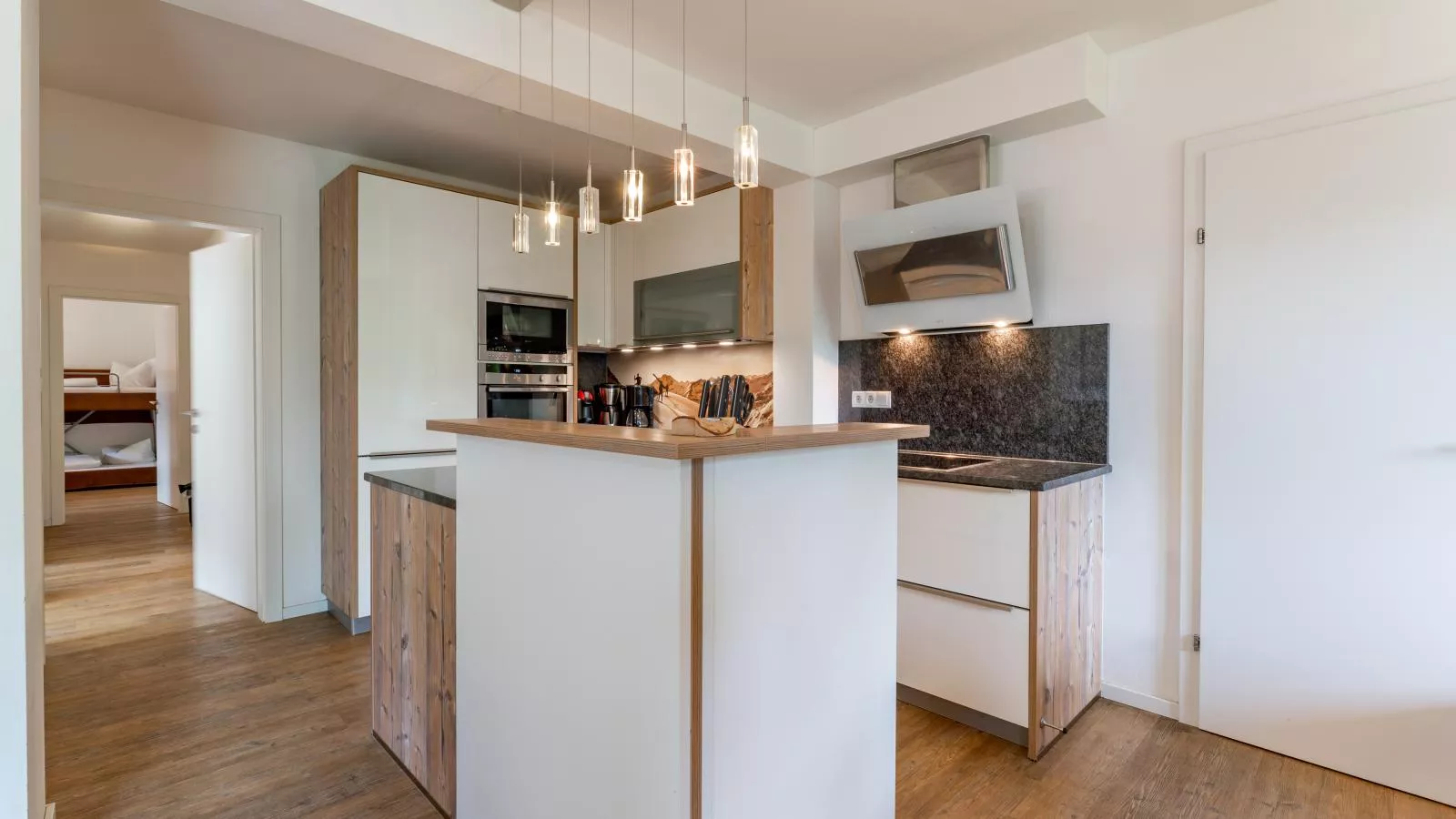 Miranda II-Kitchen