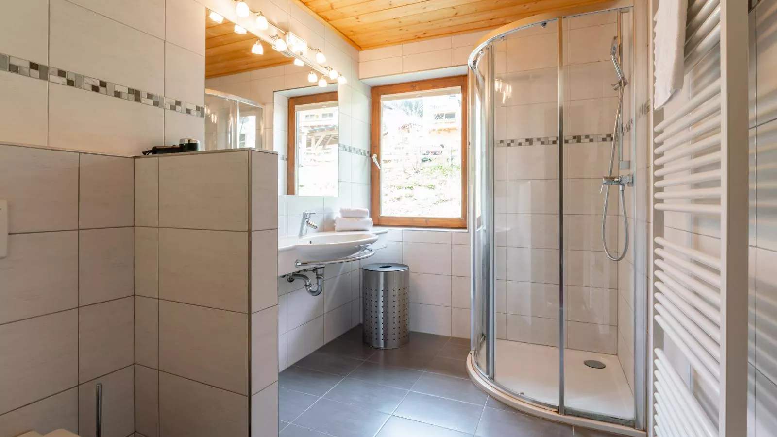 Saalach-Bathroom