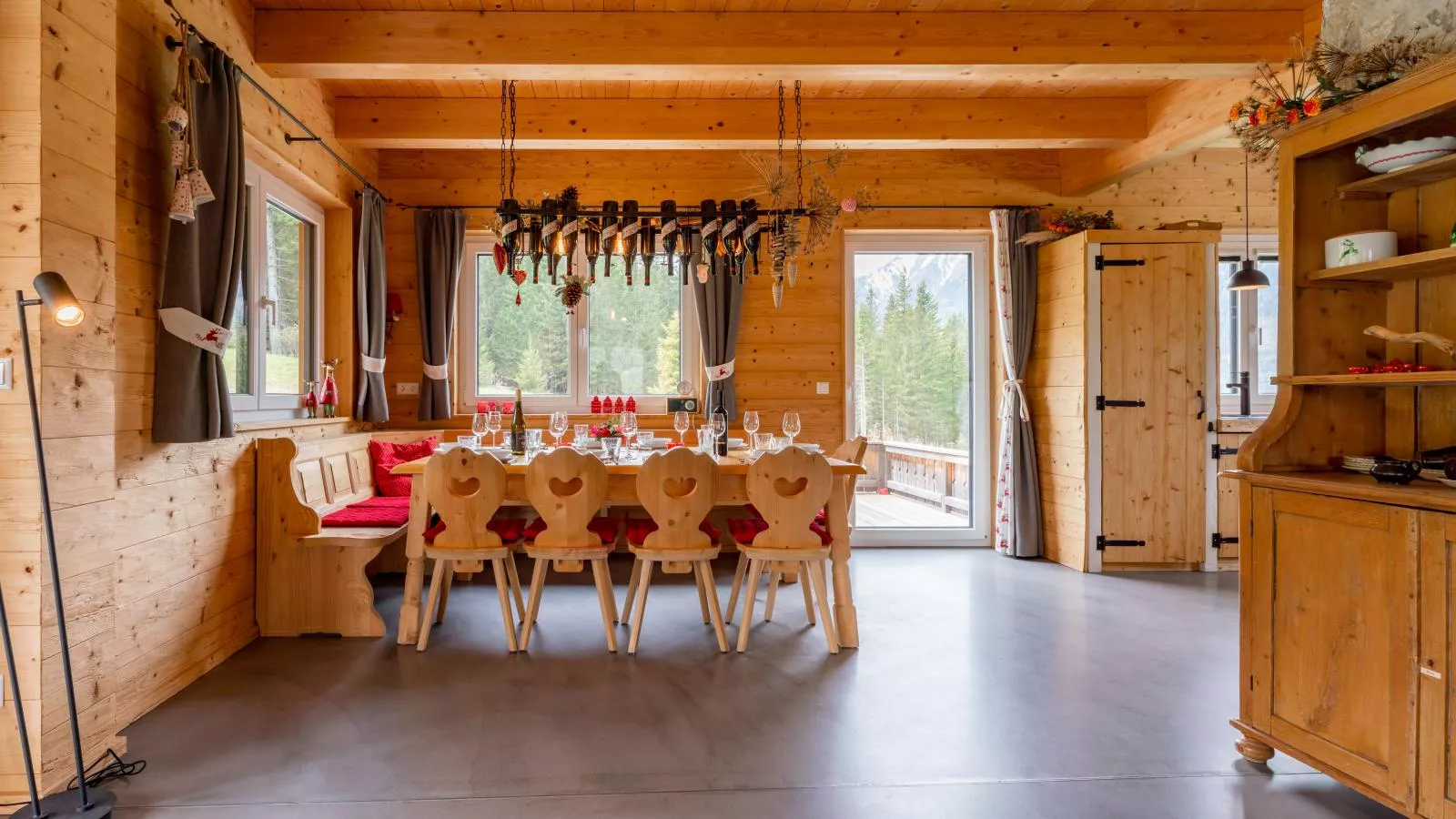 Moarhof-Dining room