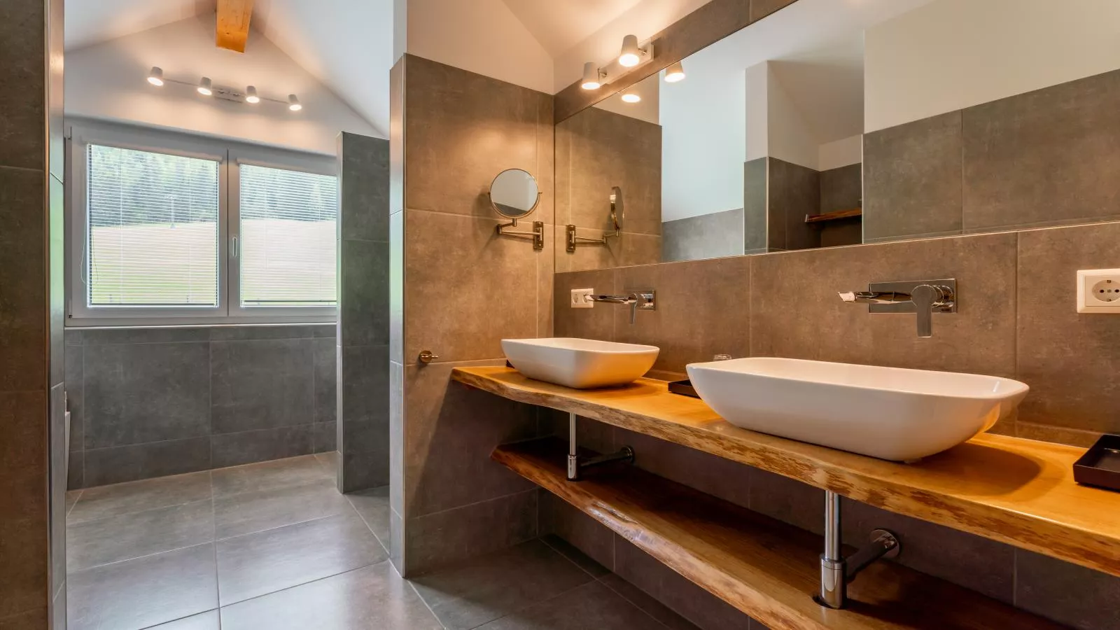 Moarhof-Bathroom
