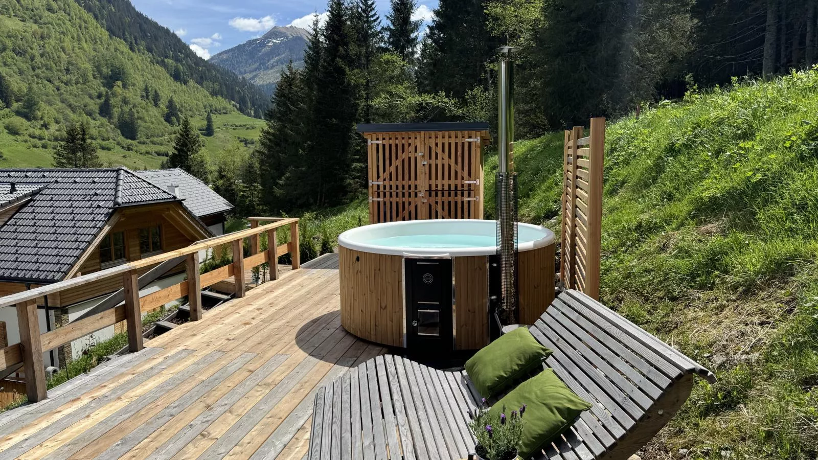 Chalet Hirschblick-Terrace balcony