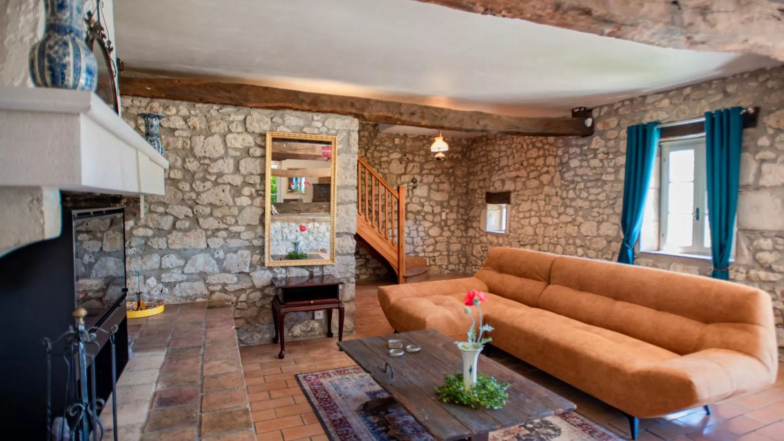 Gite le Nourrissat-Living room