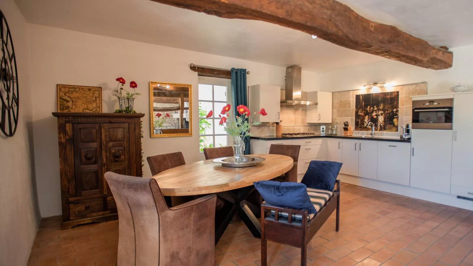 Gite le Nourrissat-Dining room
