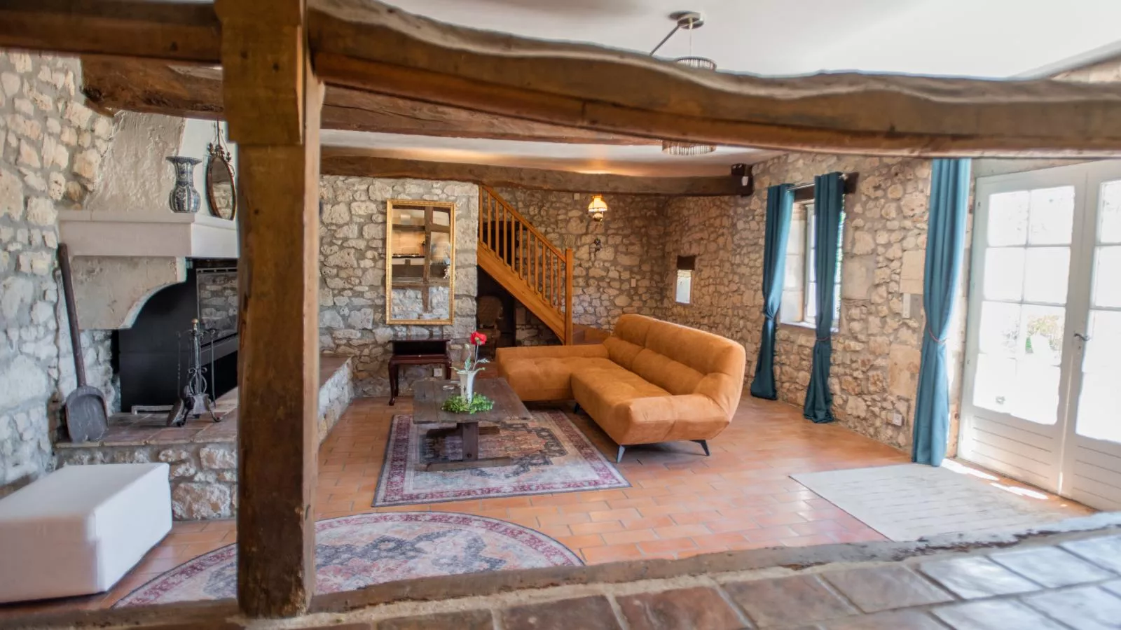 Gite le Nourrissat-Living room