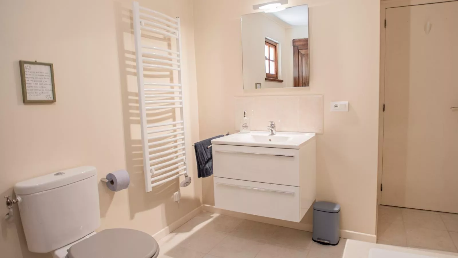 Gite le Nourrissat-Bathroom