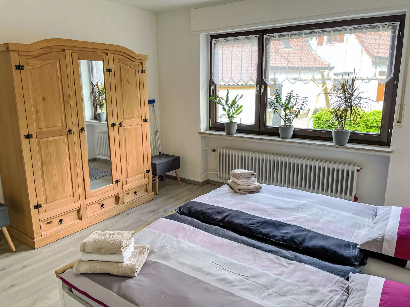 An der Schleuse-Inside