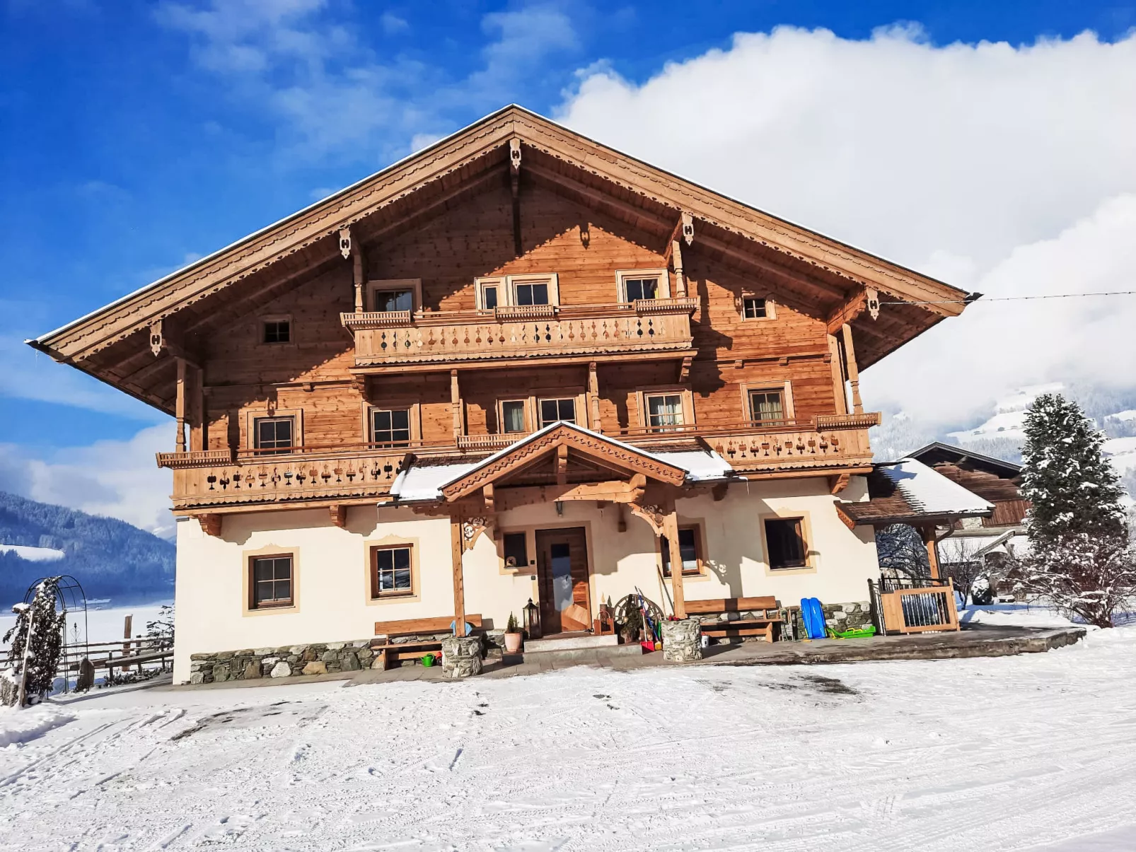 Althaus 1-Outside