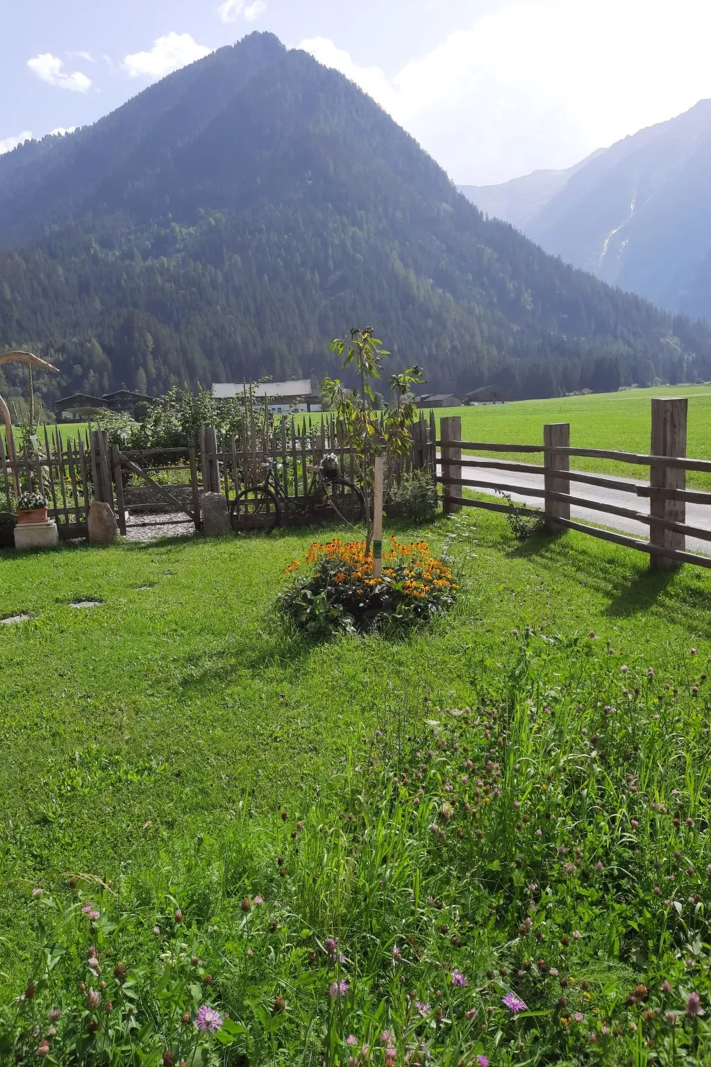 Althaus-Outside