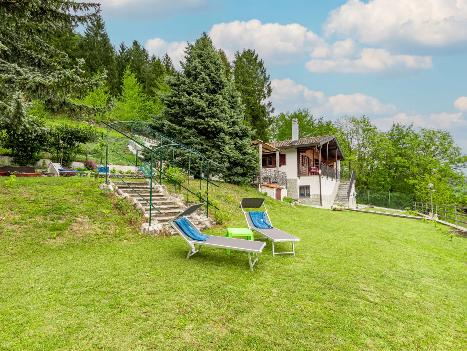 Pidaggia Paradise-Outside
