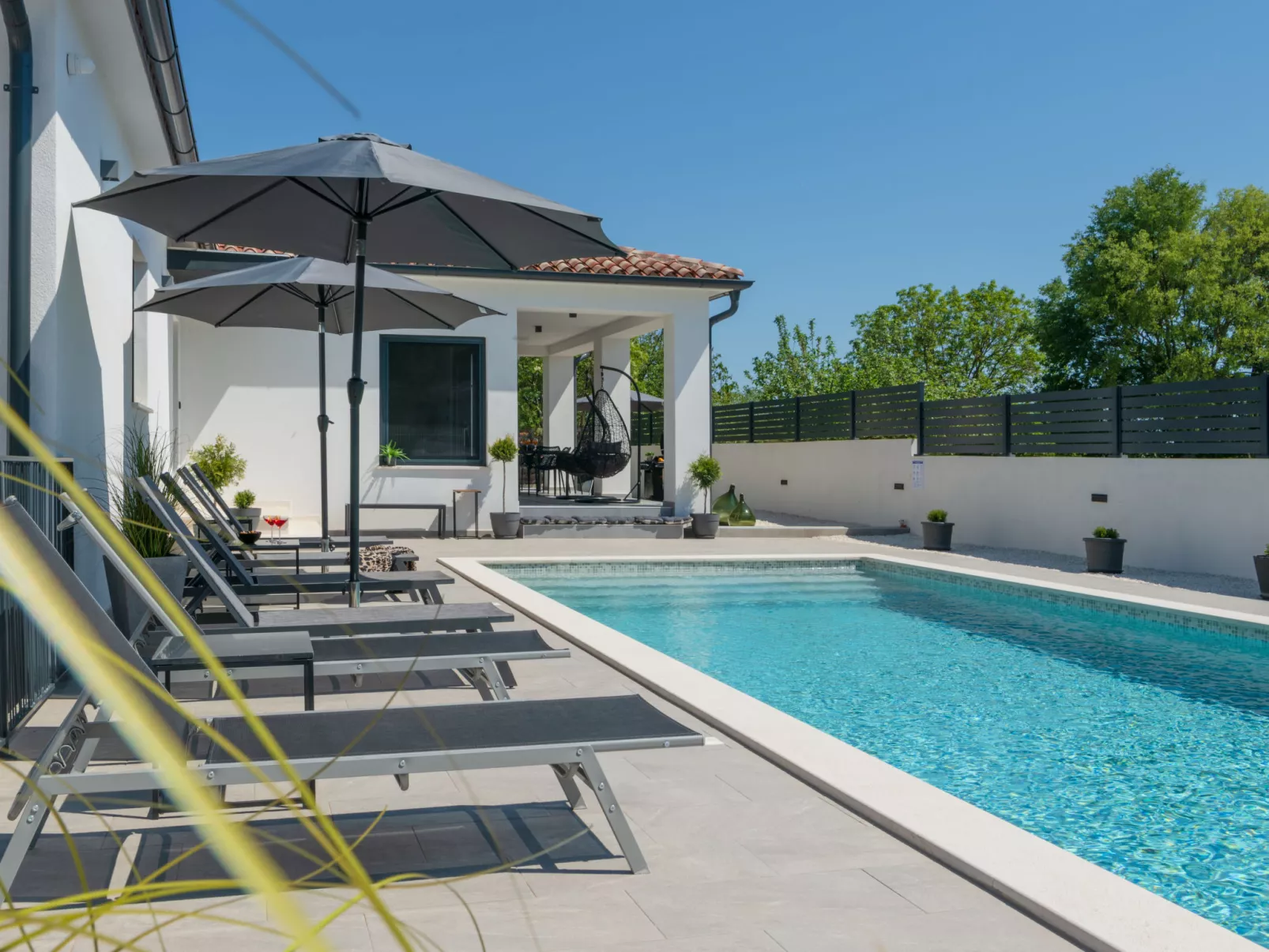 Villa 'M'-Outside