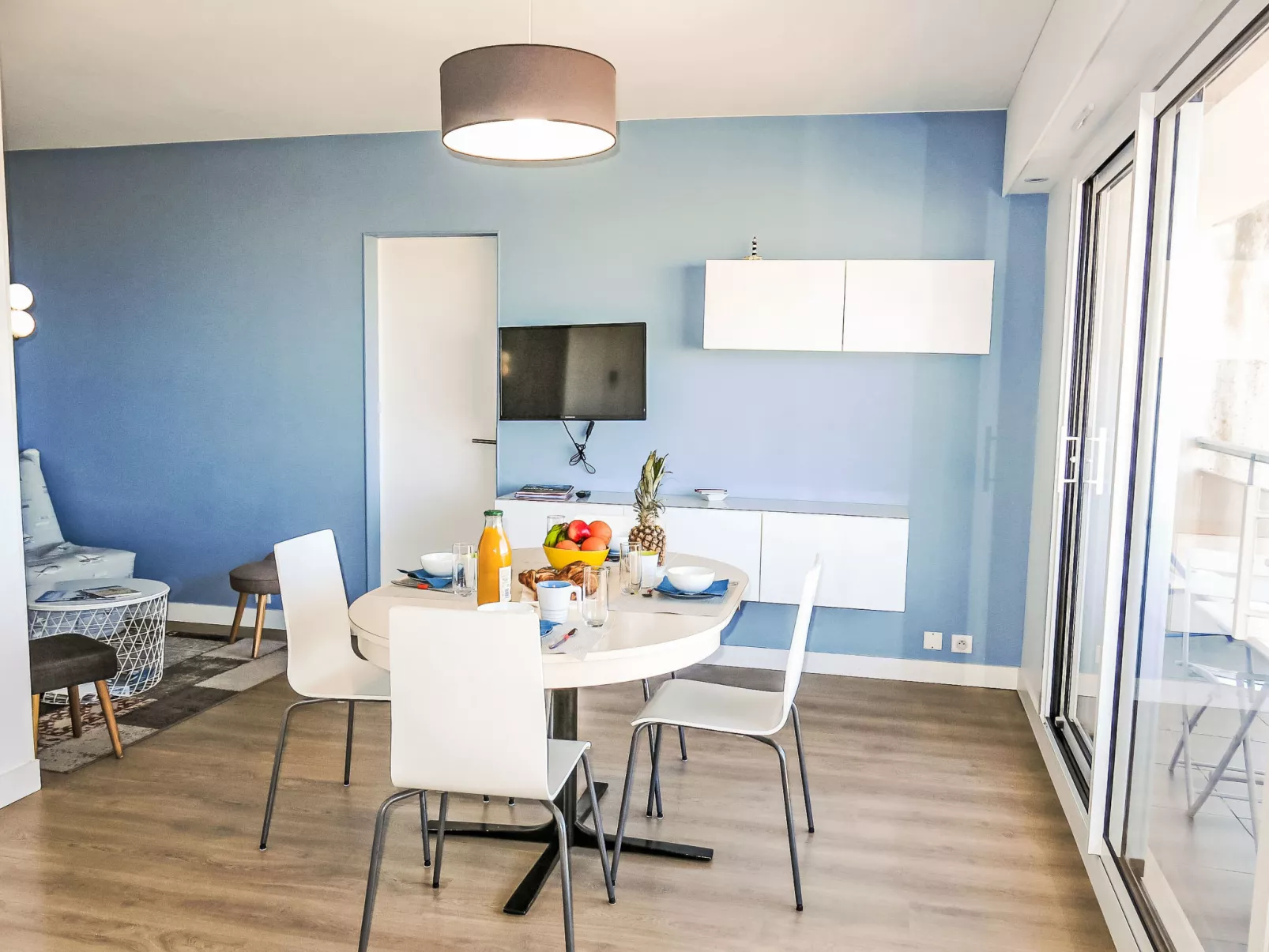L'Hippocampe T2 balcon et large vue mer-Inside