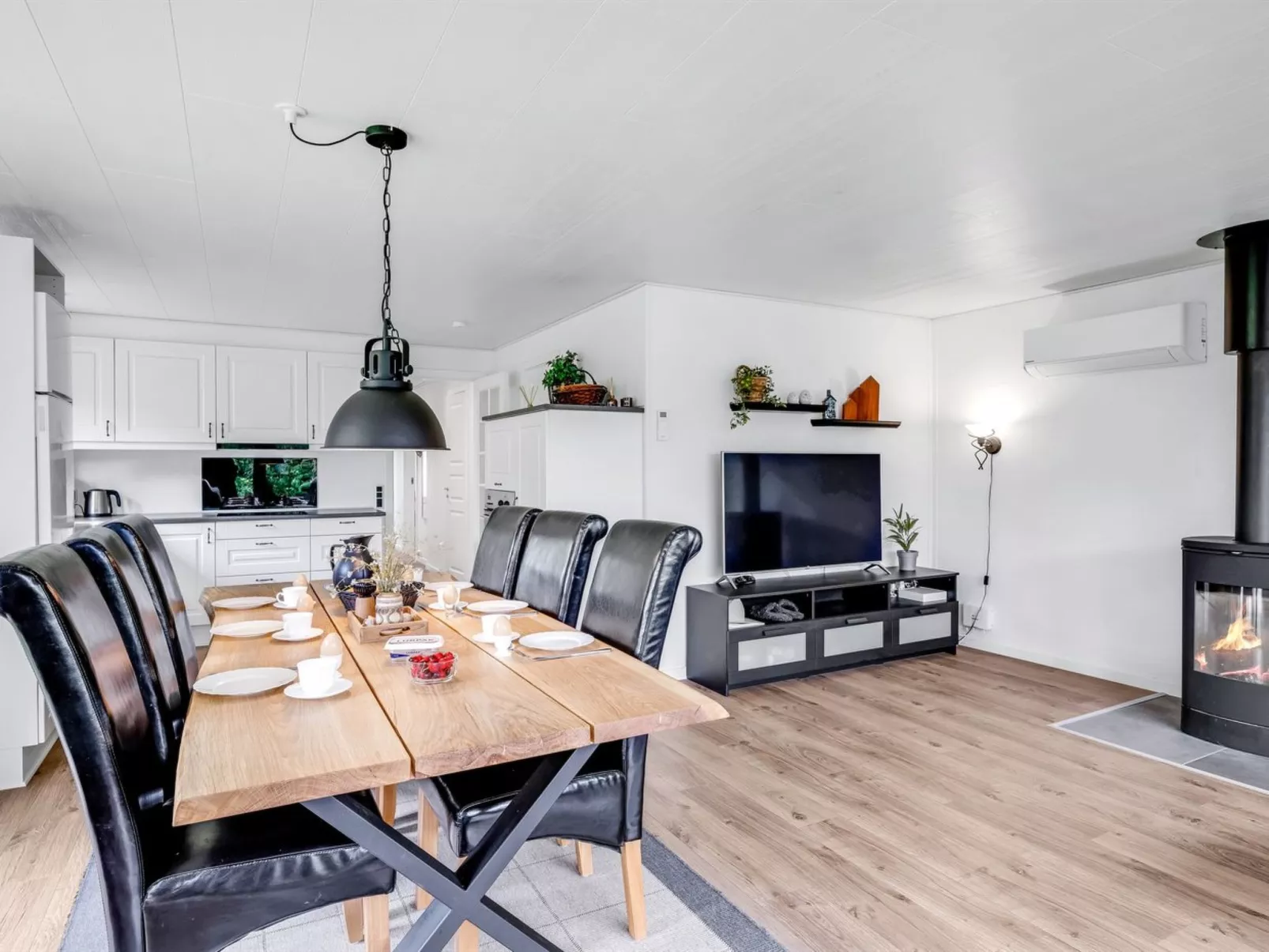 "Manko" - 1km from the sea-Inside