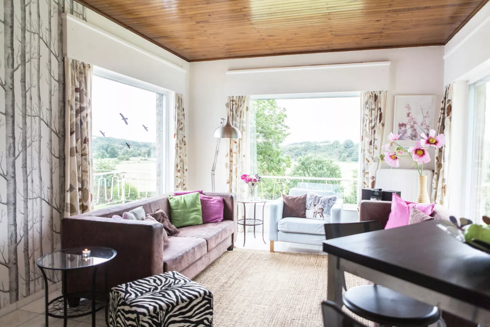 La Vue Phénoménale-Living room
