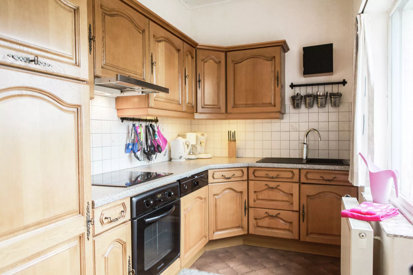 La Vue Phénoménale-Kitchen