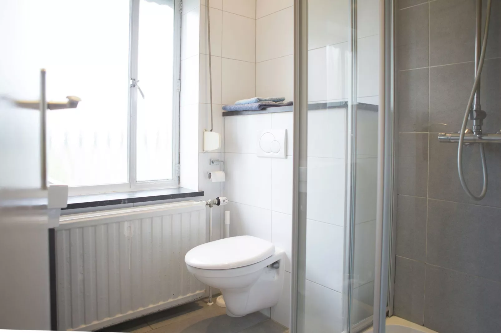 La Vue Phénoménale-Bathroom