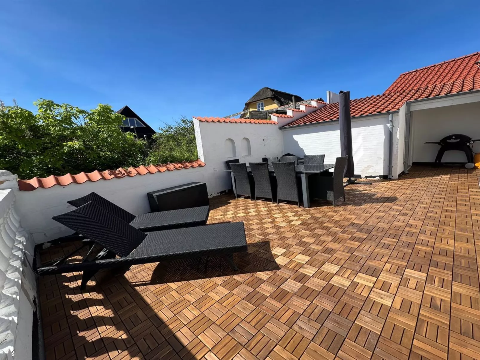"Edmond" - 150m from the sea-Outside