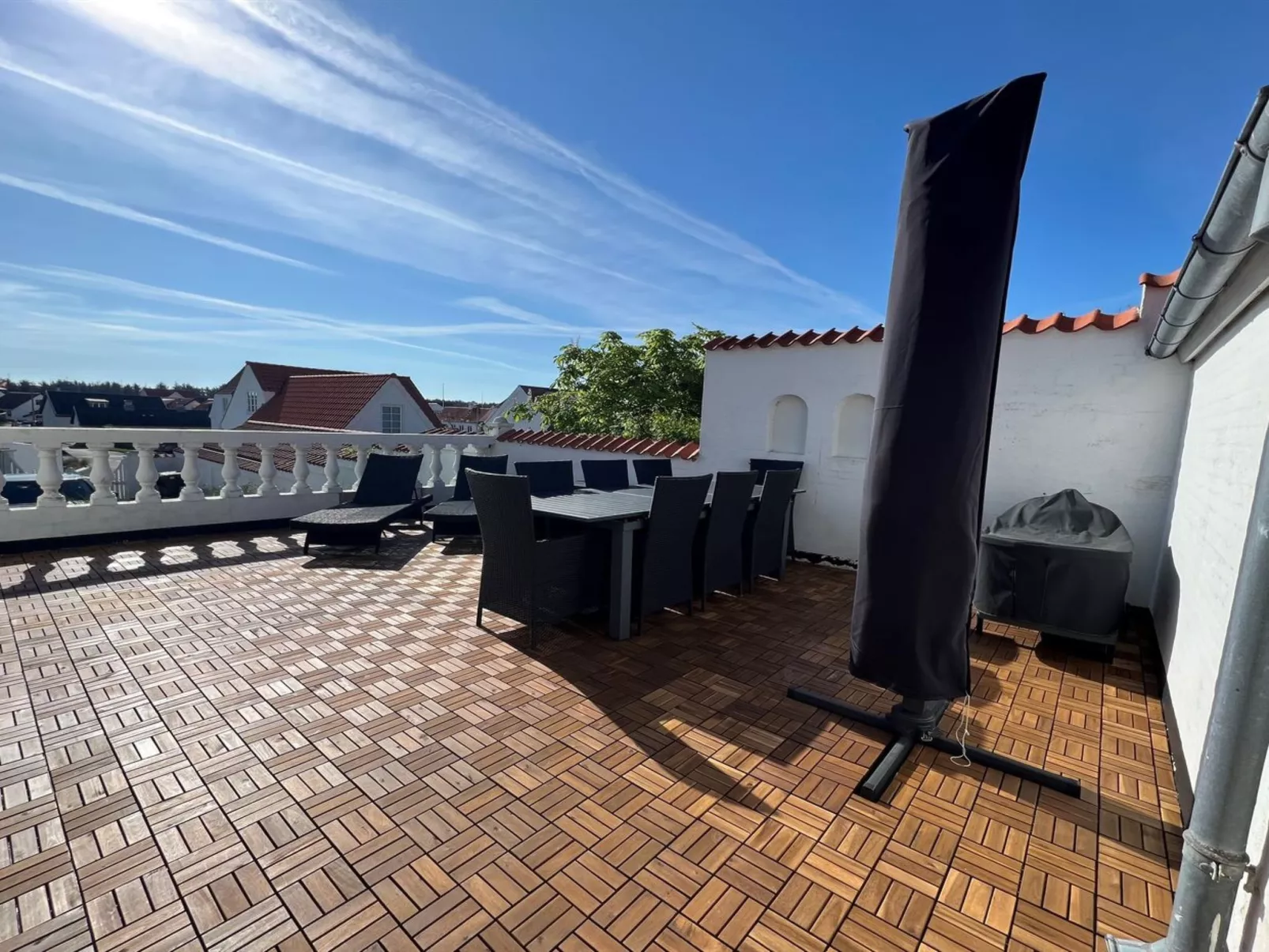 "Edmond" - 150m from the sea-Outside