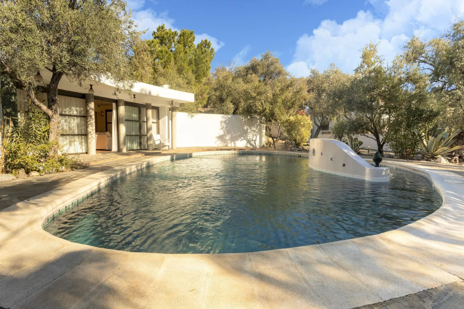 Cortijo de Santa Cruz-Extérieur été