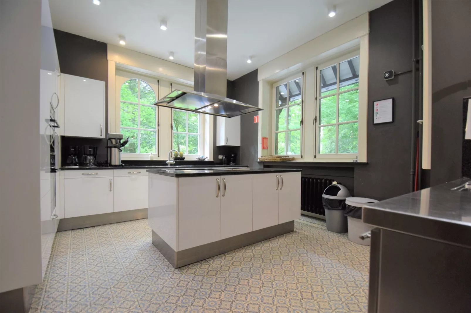 Le Château et les Forêts-Kitchen