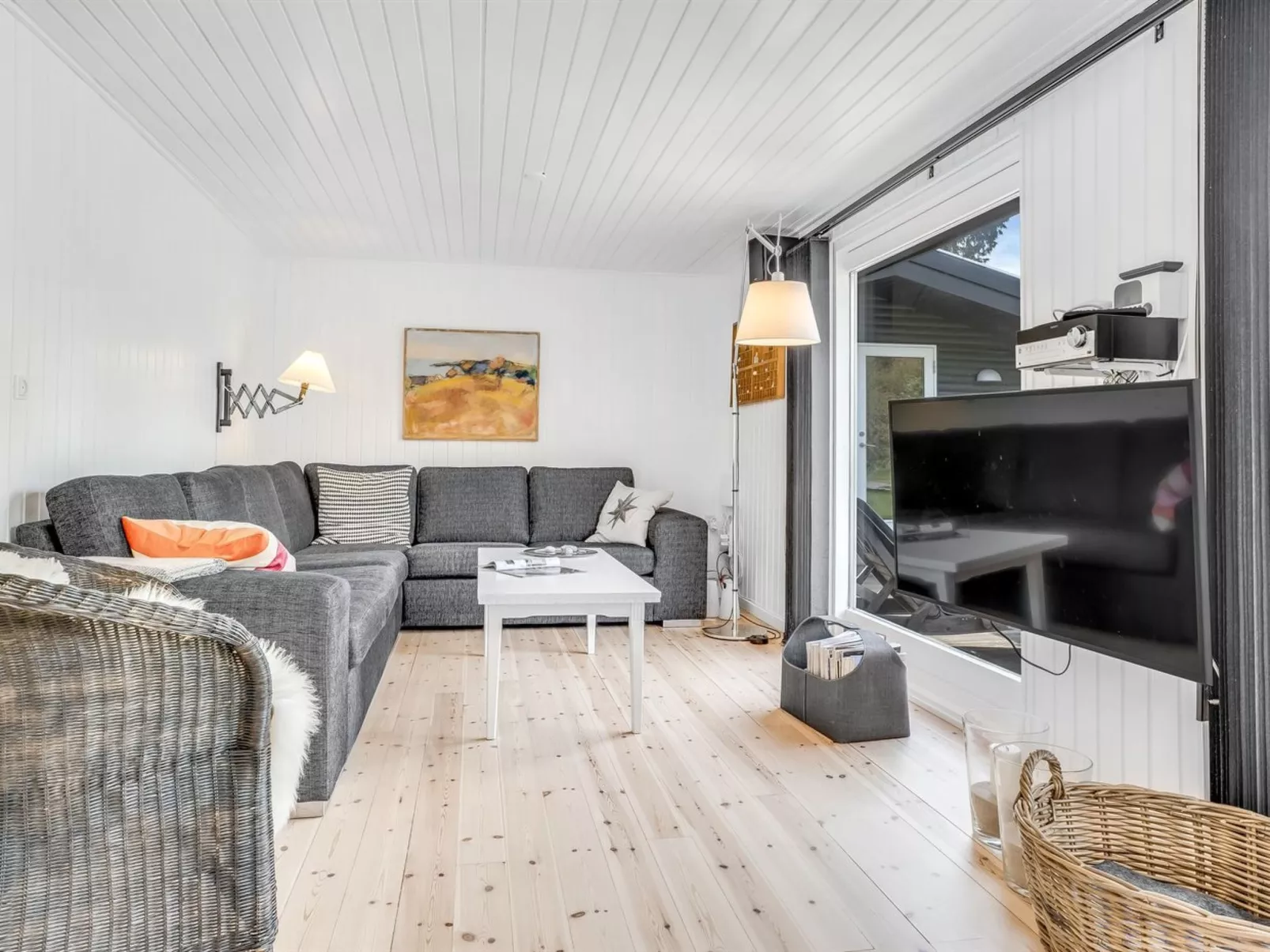 "Jula" - 290m from the sea-Inside