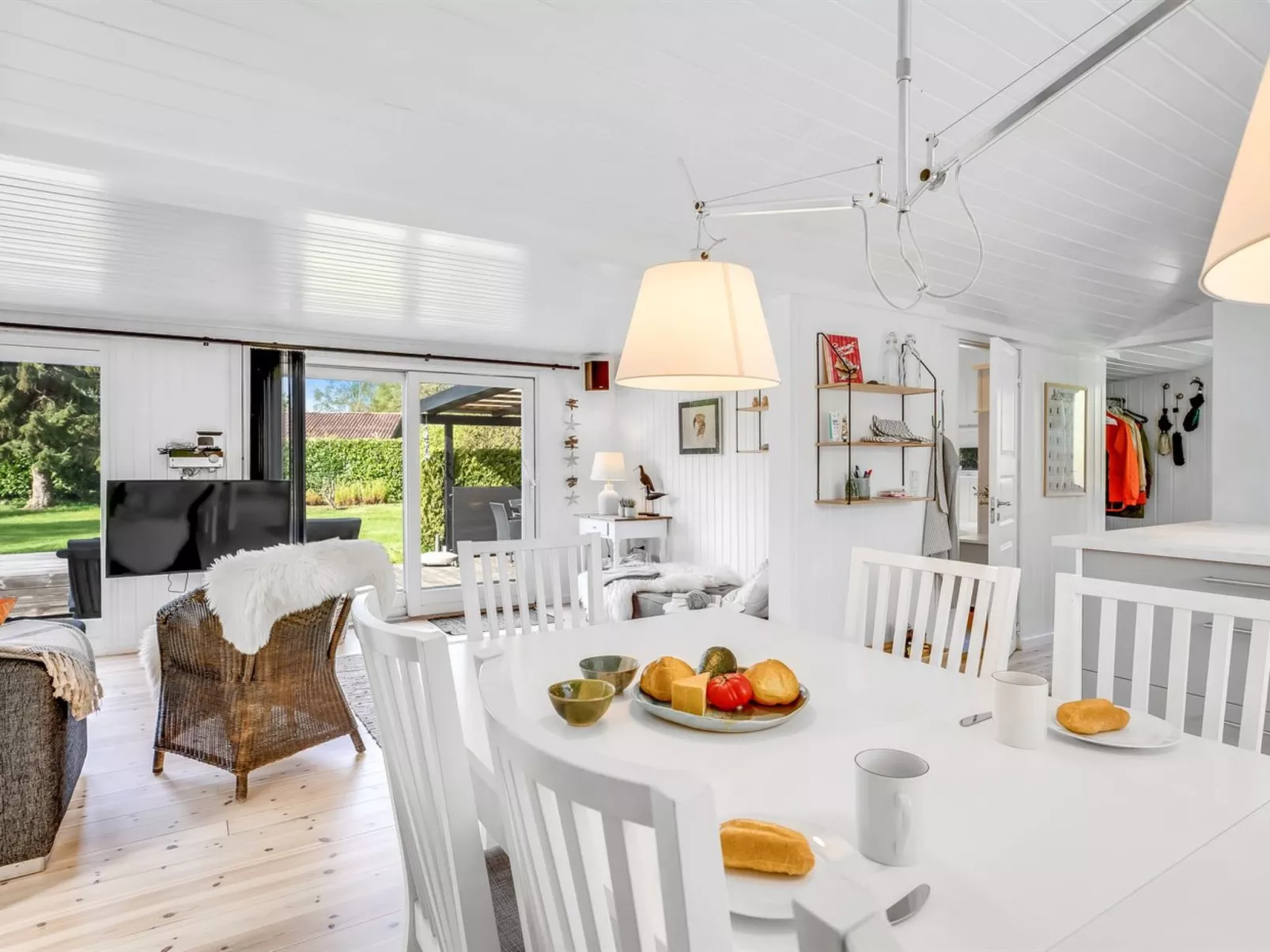 "Jula" - 290m from the sea-Inside